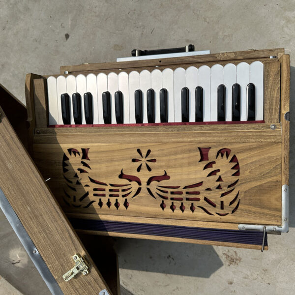 Harmonium 2,5 Octaves<br/> Raw Wood