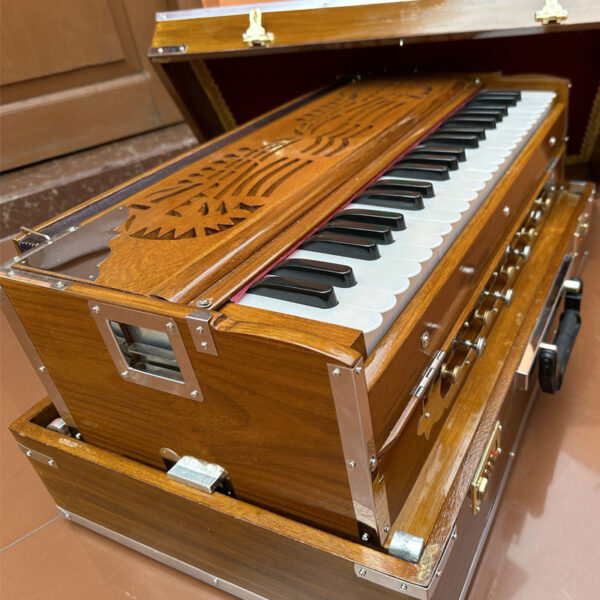 Harmonium 3,5 Octaves <br/>DeLuxe Box - Image 2