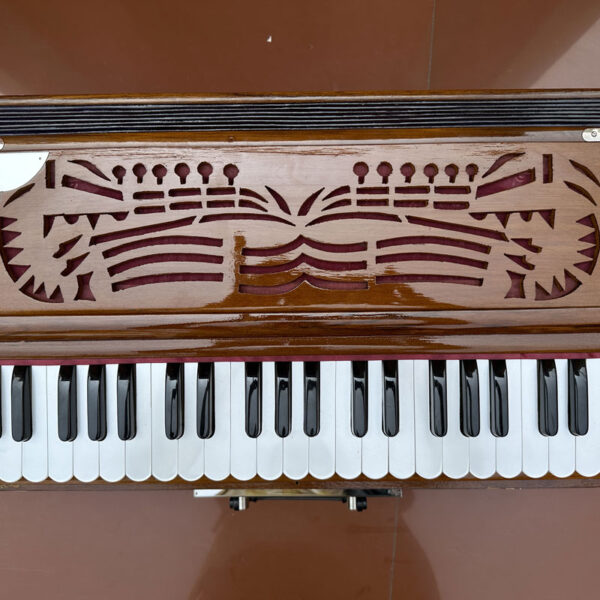 Harmonium 3,5 Octaves <br/>DeLuxe Box - Image 3